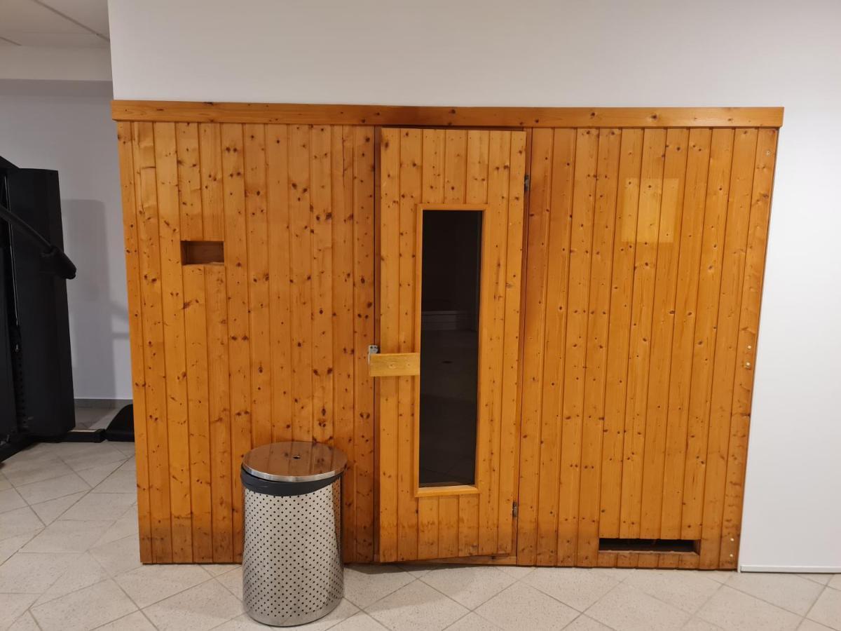 ホテル ベッスンガー フォースト Rossdorf  エクステリア 写真
